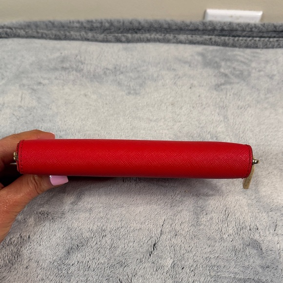 Tory Burch Emerson Medium Zip Around Wallet - Brilliant Red - Picture 3 of 12